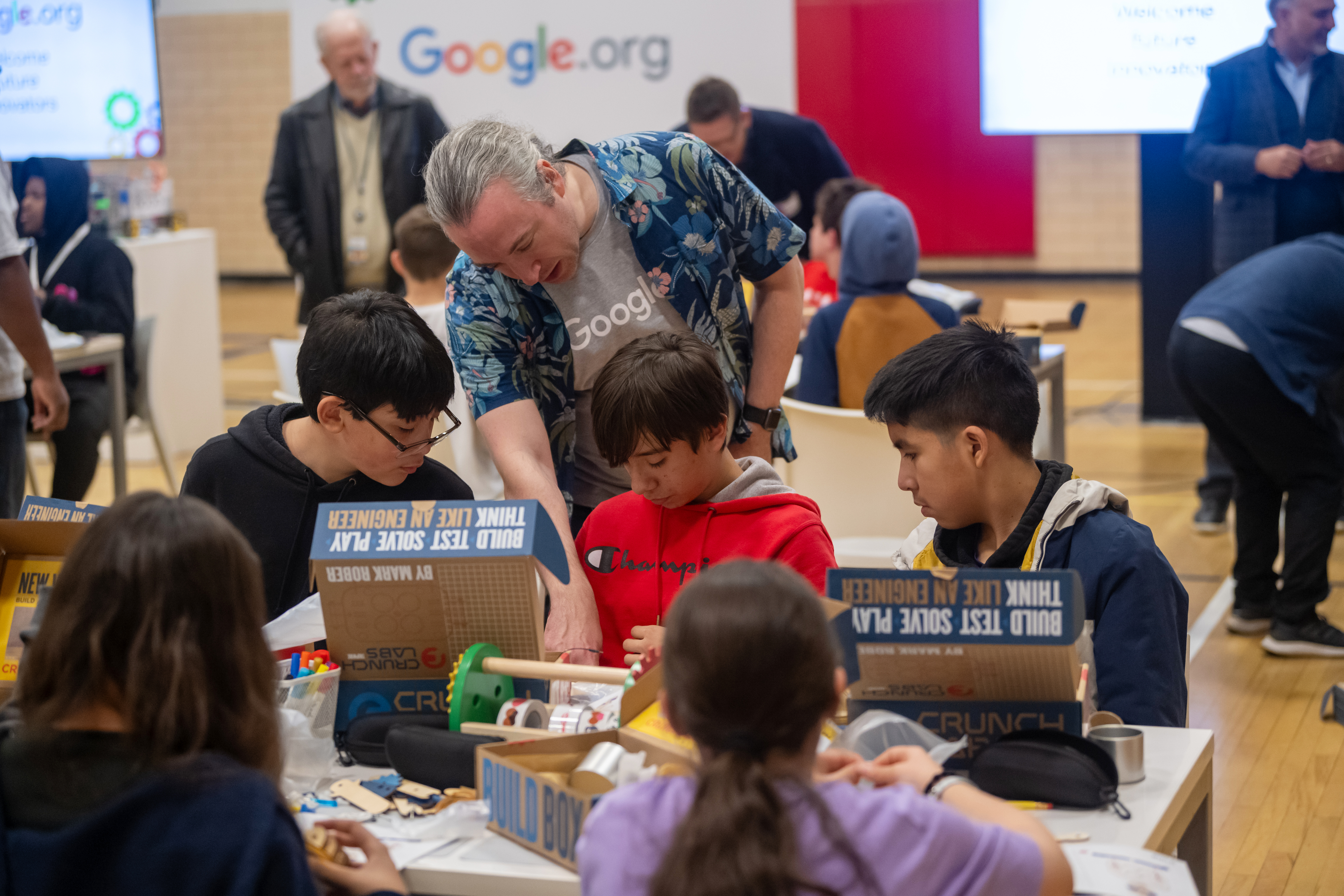 Google employees volunteered at the event to assist students working on STEM activities.